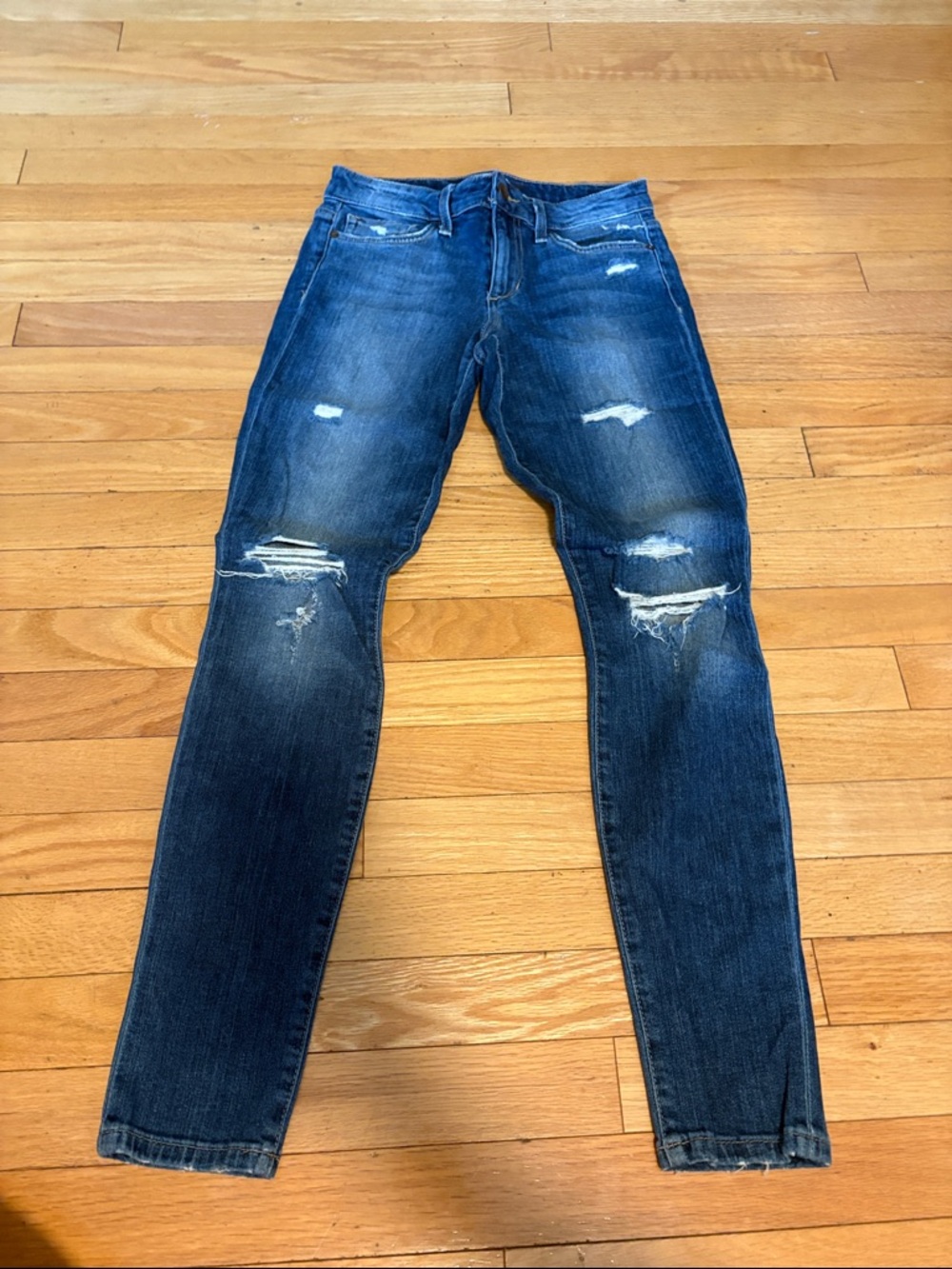 Joe’s Jeans Skinny Ankle Distressed Jeans Size 26